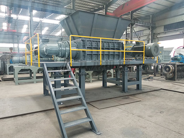 輪胎撕碎機 輪胎撕碎機